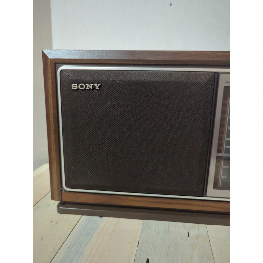 Vintage Sony ICF-9740W AM/FM Tabletop Radio - WORKS